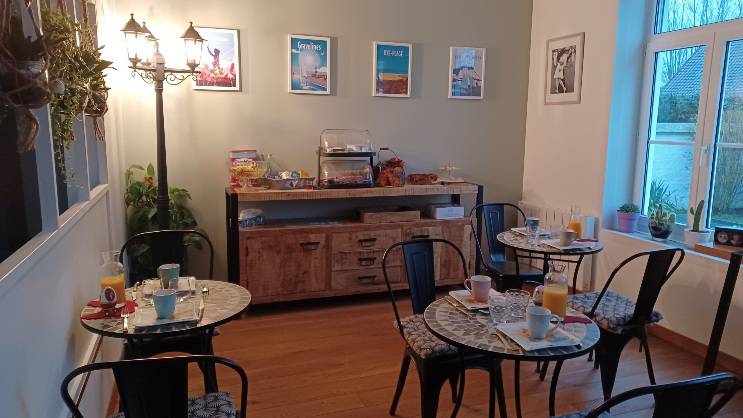 SALLE Petit dejeuner SALLE Petit dejeuner